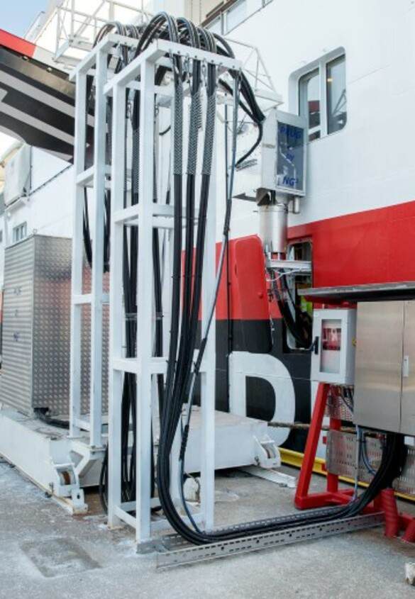 Hurtigruten - Ms Roald Amundsen - Advancing Shore Power.jpg